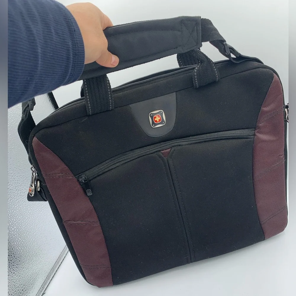 VICTORINOX Swiss Gear 15